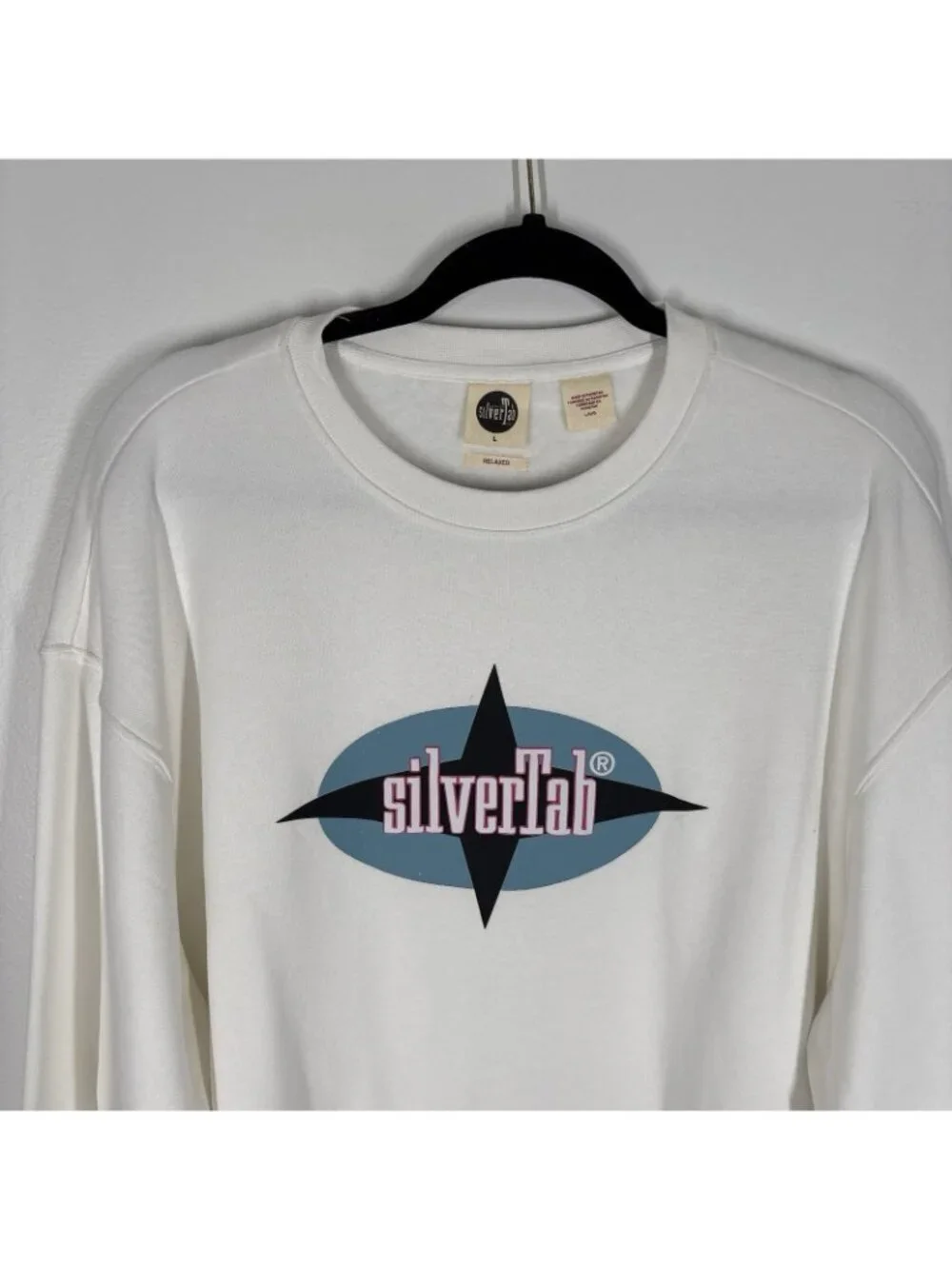 Levi’s Men L White Fleece Silver Tab Logo Relaxed Graphic Crewneck Sweatshirt